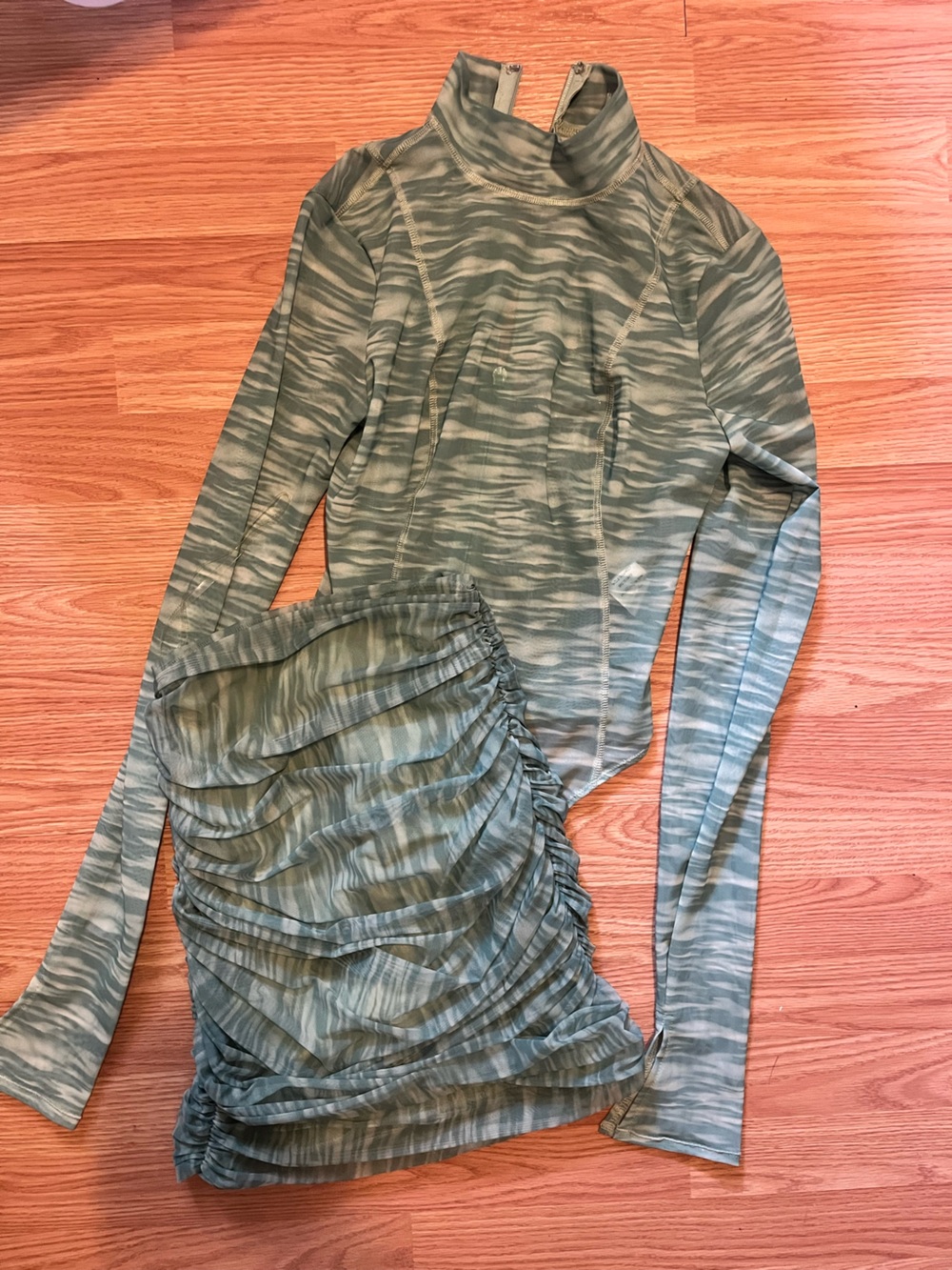HOUSE OF CB BLUE/GREEN Ruched Long-Sleeve Women's Top and matching skirt